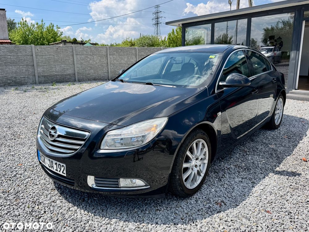 Opel Insignia - 1