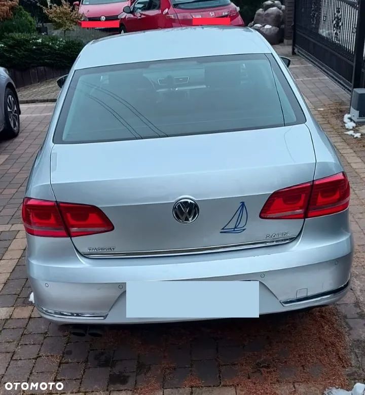 Volkswagen Passat 2.0 TDI Comfortline DSG - 5