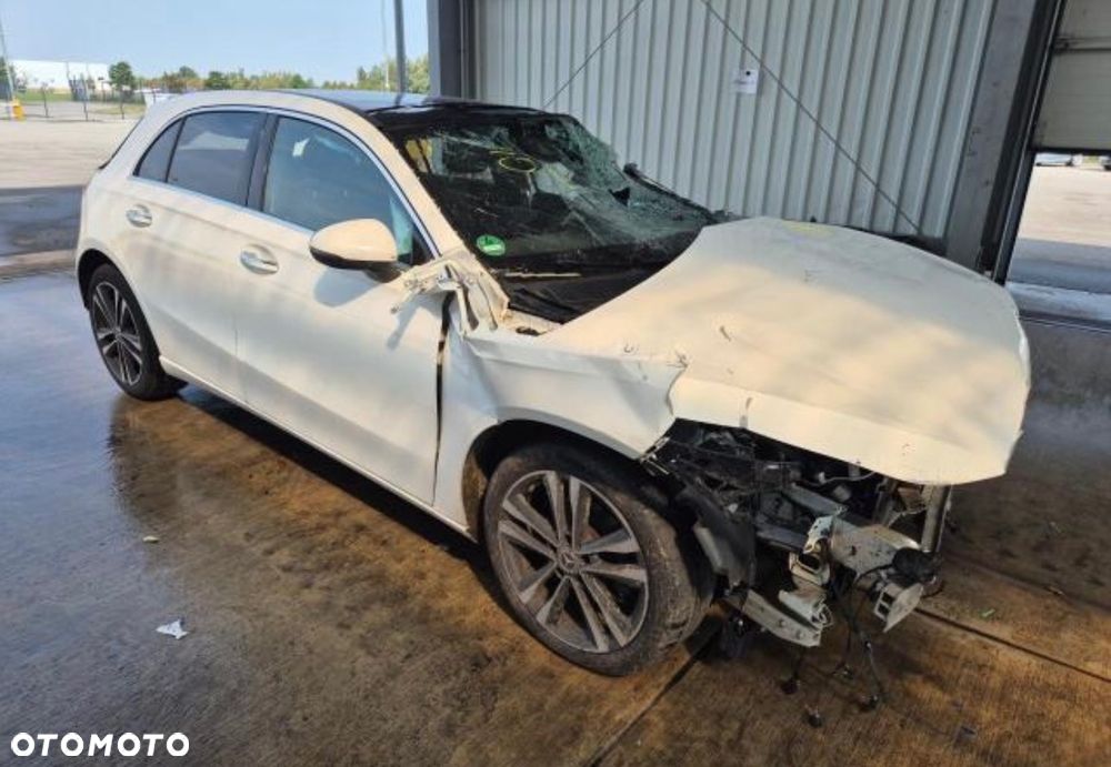 Mercedes-Benz Klasa A 180 Edition 2020 - 1