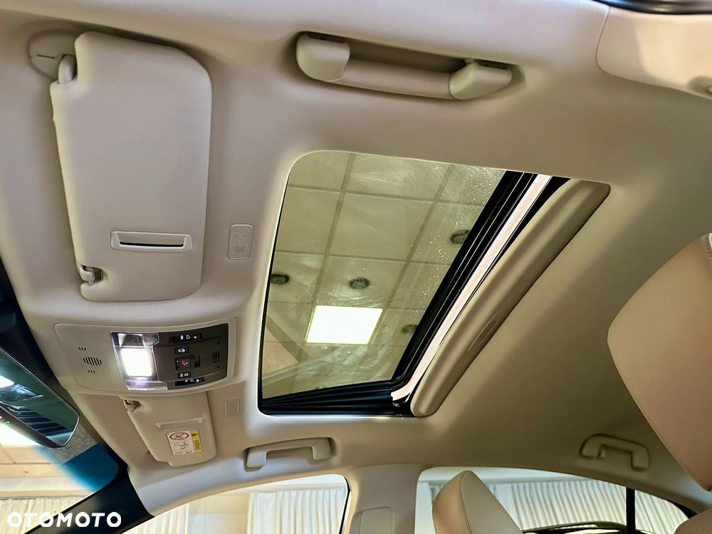 Lexus ES 300h Business Edition + - 21