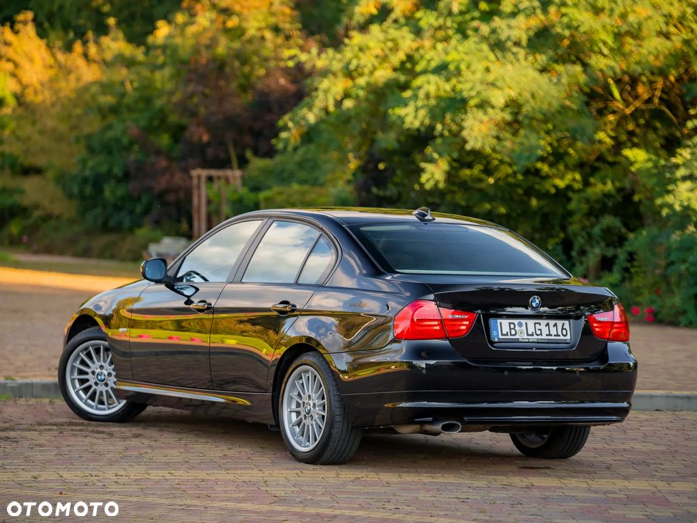 BMW Seria 3 318i - 7