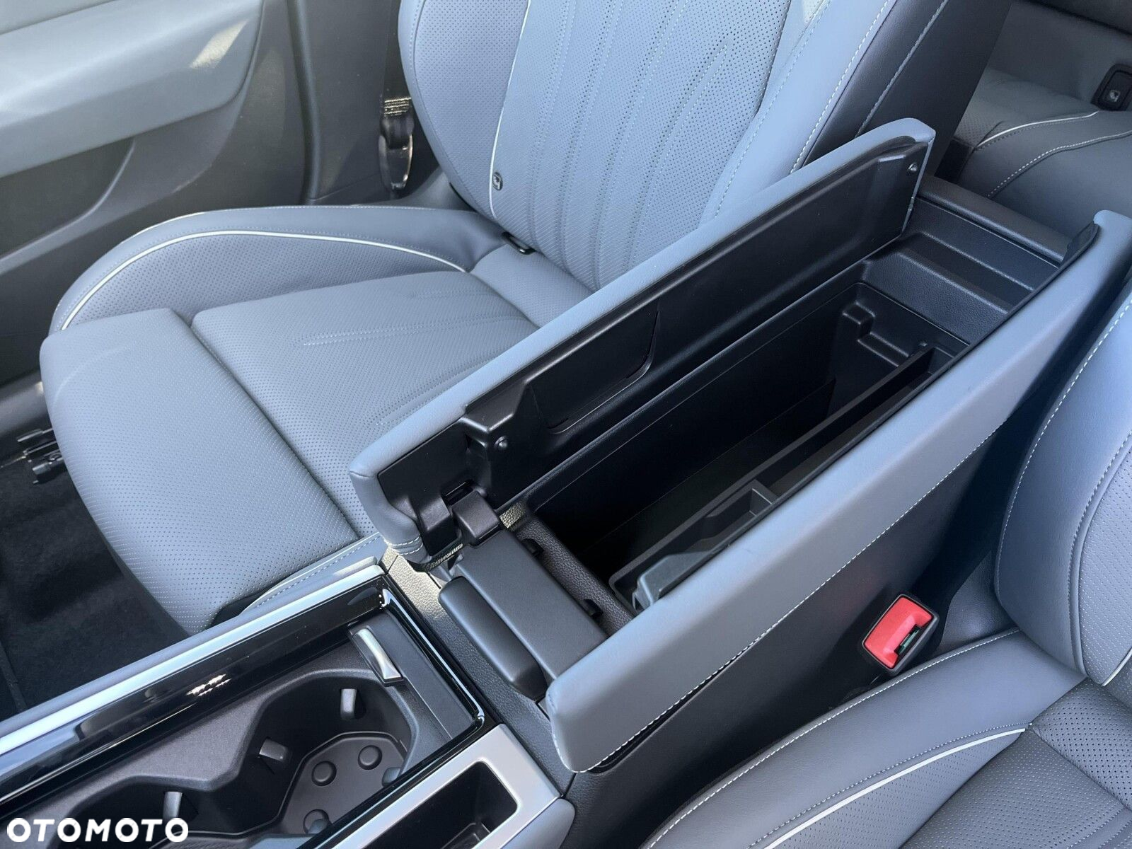 Volkswagen Passat 2.0 TDI SCR Elegance DSG - 37