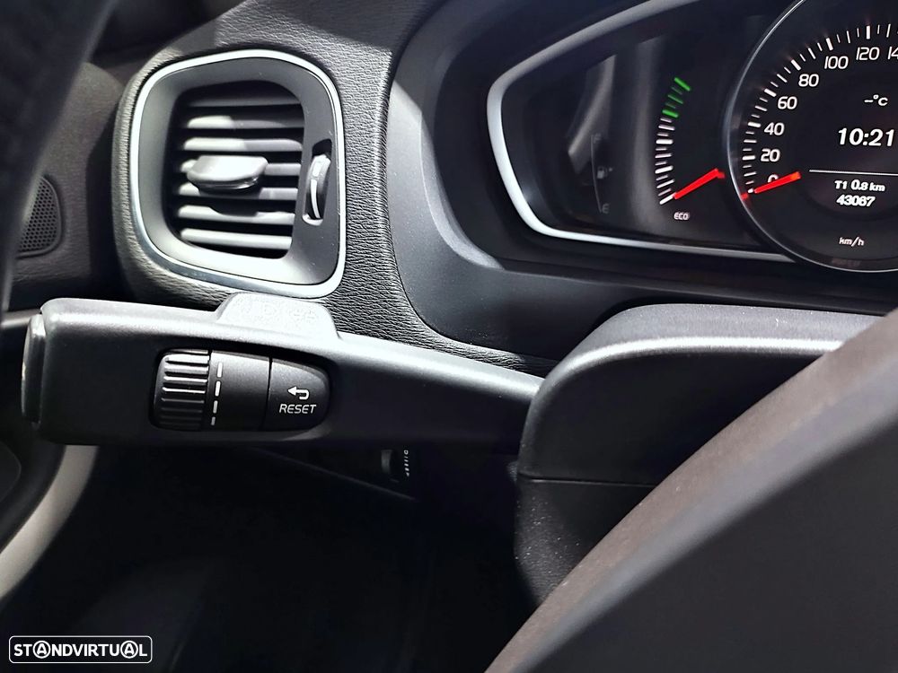 Volvo V40 1.6 D2 Kinetic Eco - 25