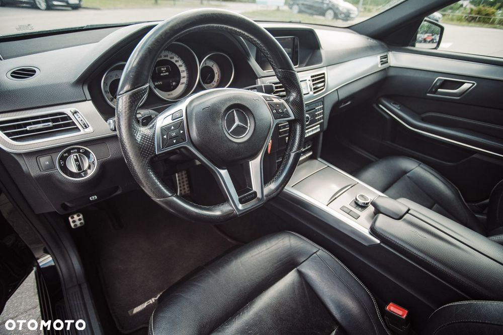 Mercedes-Benz Klasa E 250 BlueTEC 4Matic 7G-TRONIC - 12