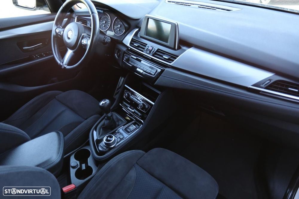 BMW 216 Active Tourer d Pack M - 17