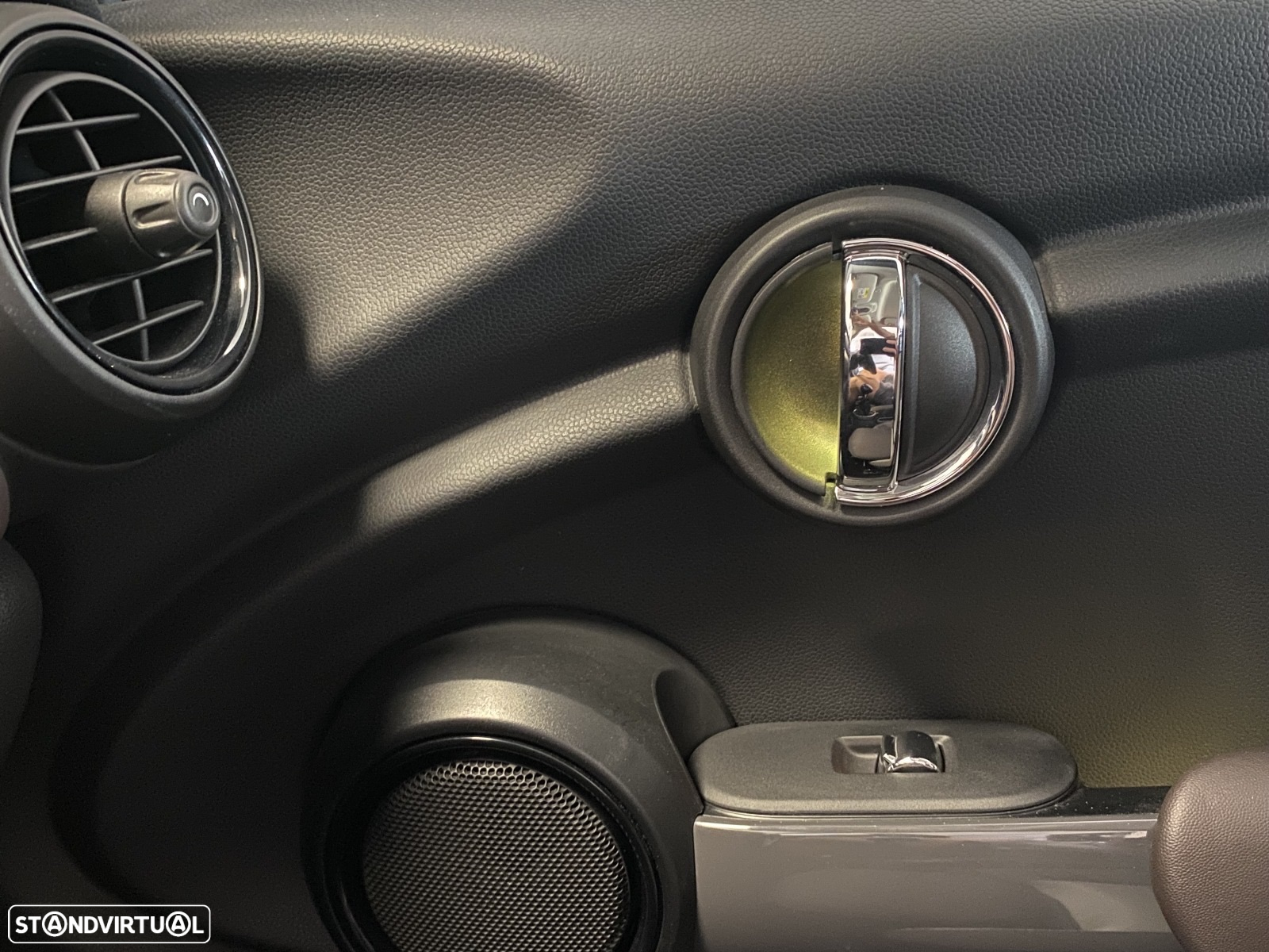 MINI 3 Portas One D - 15