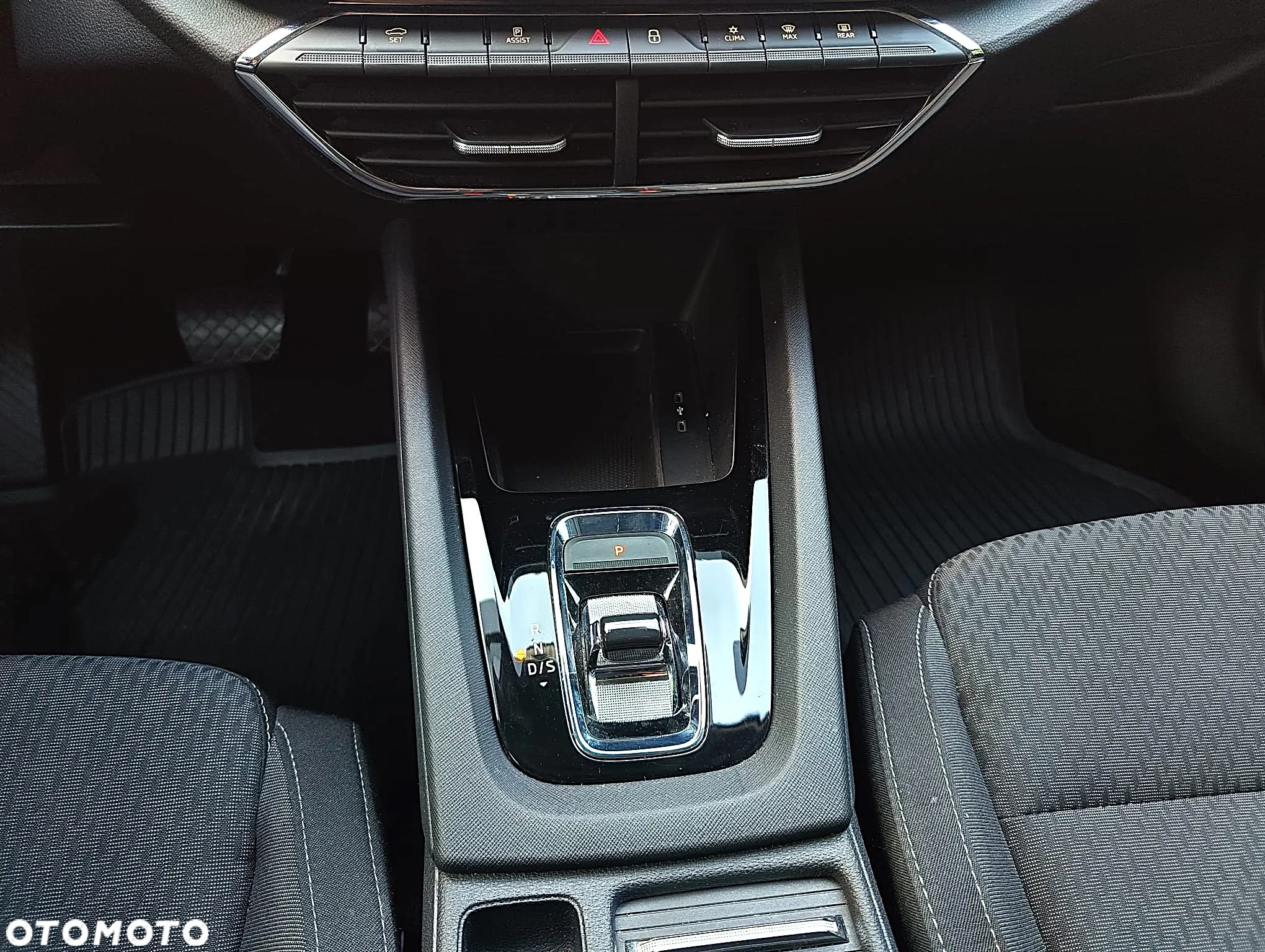 Skoda Octavia 2.0 TDI Style DSG - 23