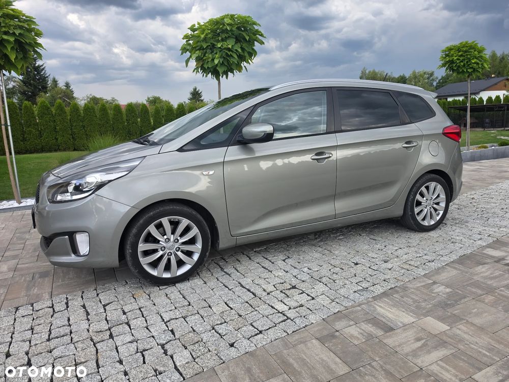 Kia Carens 1.7 CRDi 115 Dream-Team Edition - 2