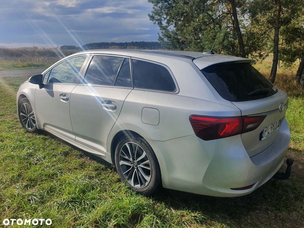 Toyota Avensis 2.0 D-4D Prestige - 14