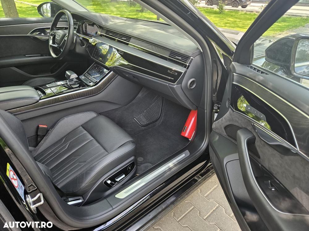 Audi A8 55 TFSI quattro Tiptronic - 35