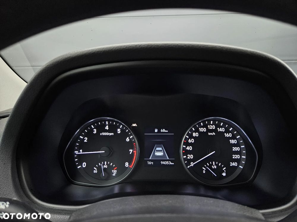 Hyundai i30 1.5 DPI Classic + - 9