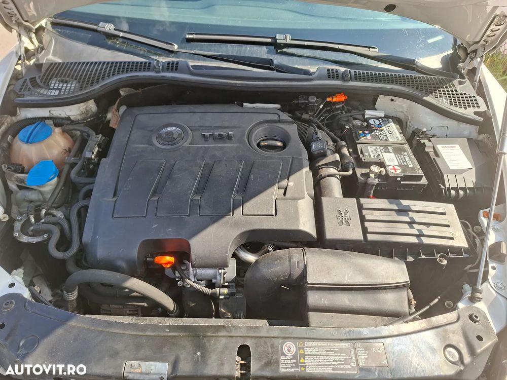 Skoda Octavia 1.6 TDI DPF Elegance Green tec - 33