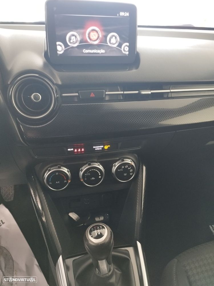 Mazda 2 1.5 Sky-G Advance Navi - 9