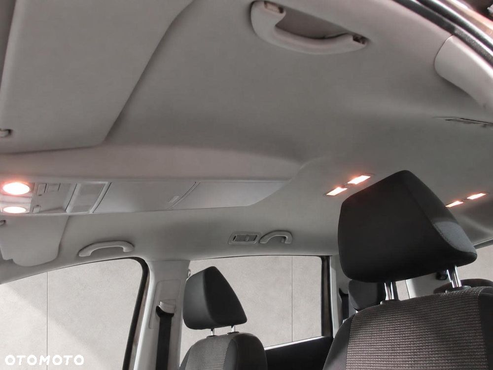 Volkswagen Sharan 2.0 TDI 4Motion BlueMotion Technology Comfortline - 11