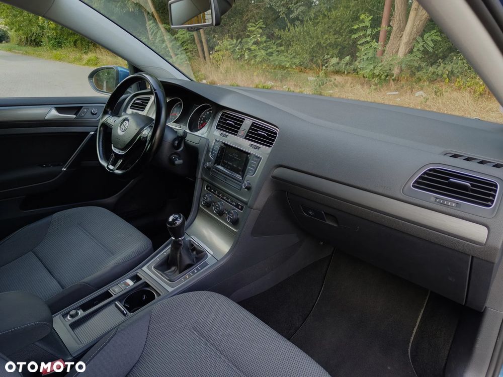 Volkswagen Golf 1.2 TSI BlueMotion Technology Comfortline - 36