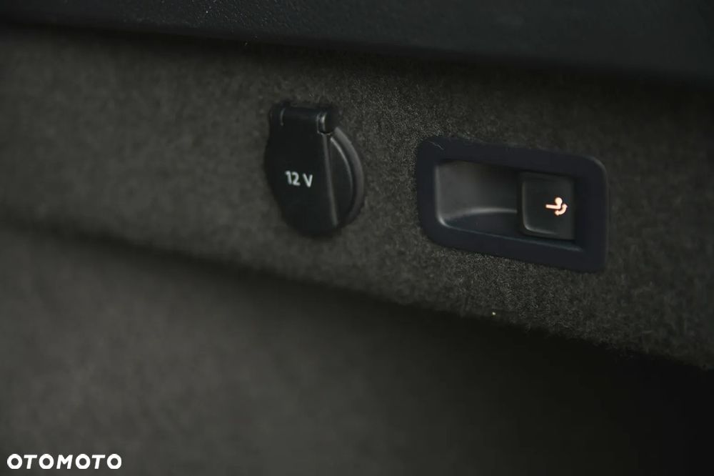 Volkswagen Passat - 26