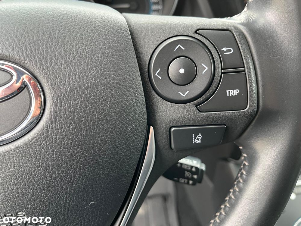Toyota Auris 1.8 VVT-i Automatik Team Deutschland - 21