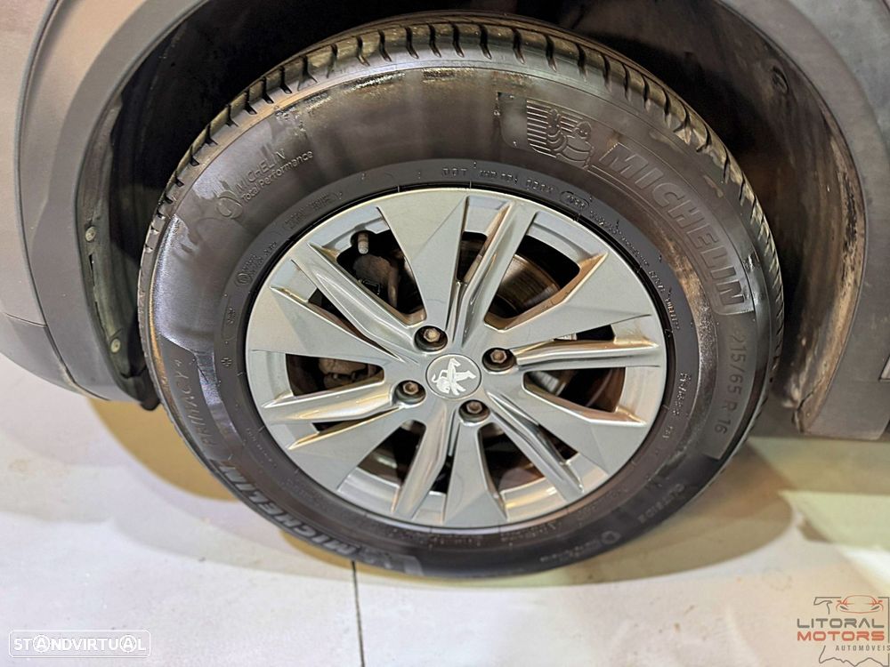 Peugeot 2008 1.2 PureTech Allure - 13