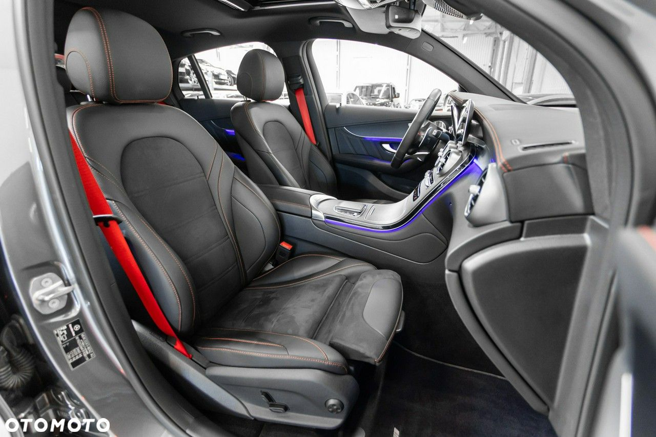 Mercedes-Benz GLC - 29
