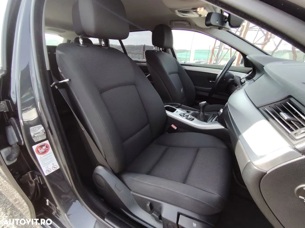 BMW Seria 5 520d Touring - 14