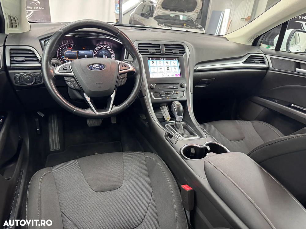 Ford Mondeo 2.0 TDCI Start-Stopp PowerShift-Aut Titanium - 4