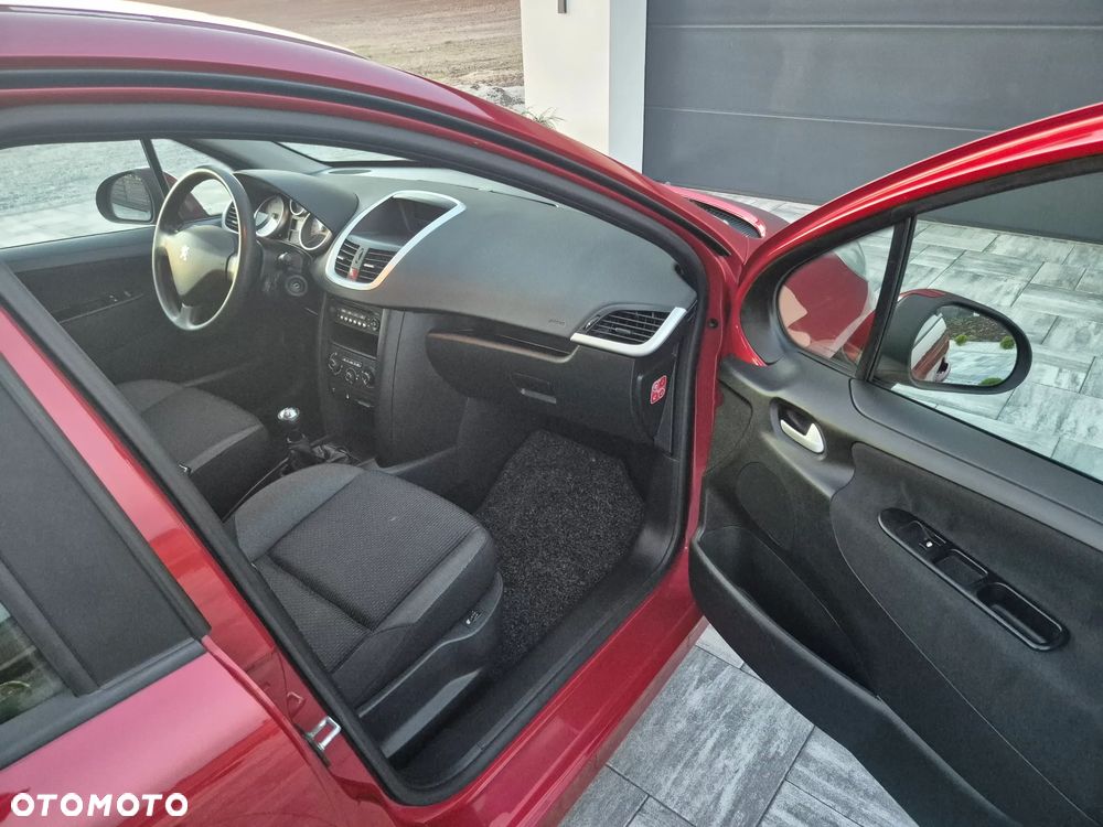 Peugeot 207 95 VTi Urban Style - 27