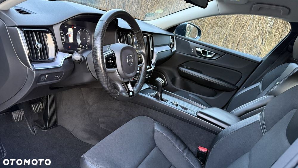 Volvo V60 D3 Momentum - 18