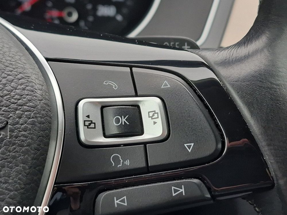 Volkswagen Passat Variant 1.8 TSI BMT Highline DSG - 20