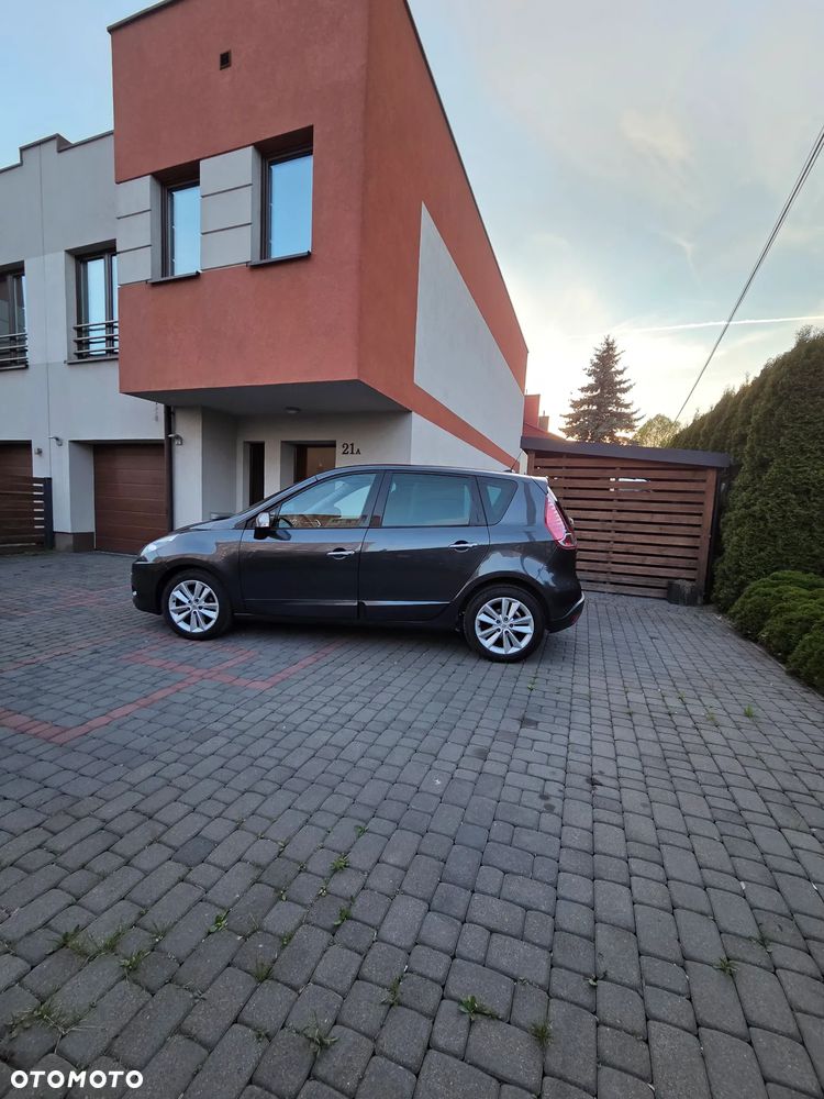 Renault Scenic 1.6 16V 110 TomTom Edition - 9