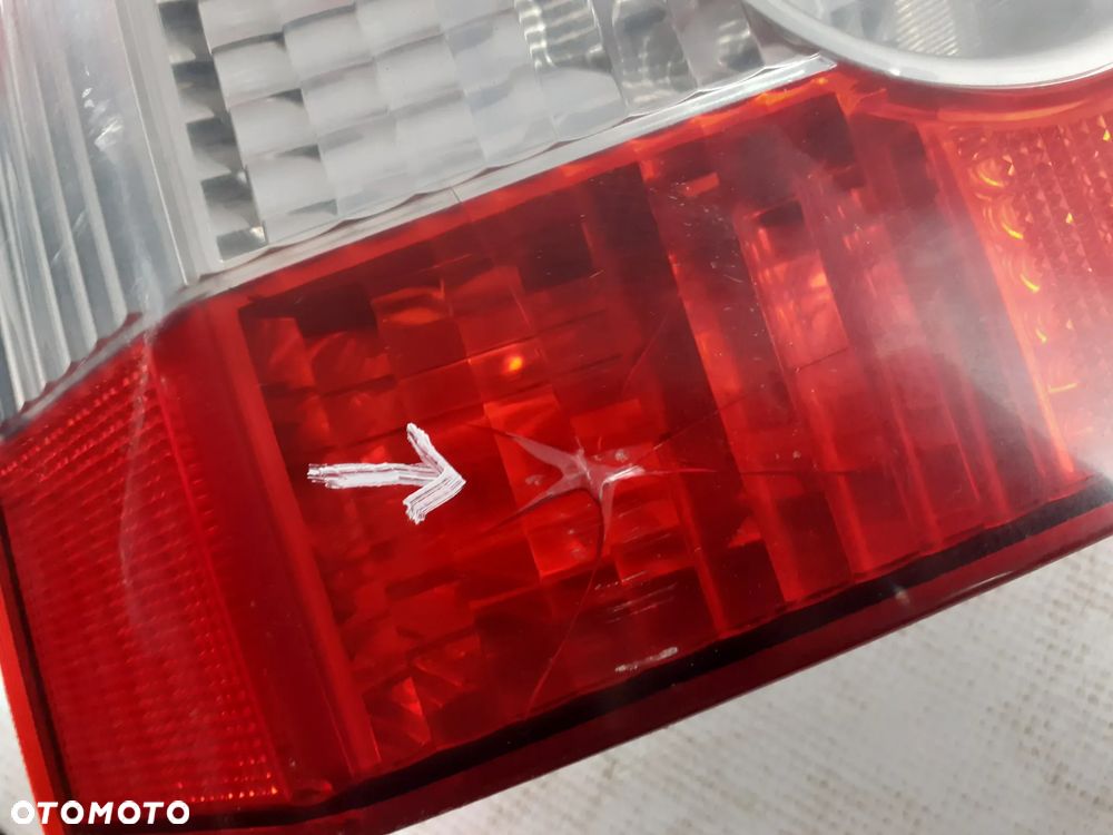 Lampa tylna Lewa Volvo V50 04-07r - 1