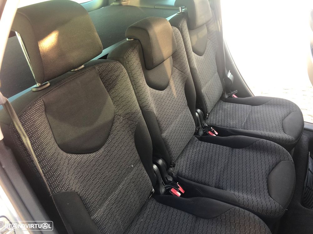 Peugeot 308 SW 1.6 e-HDi Active CVM6 114g - 7