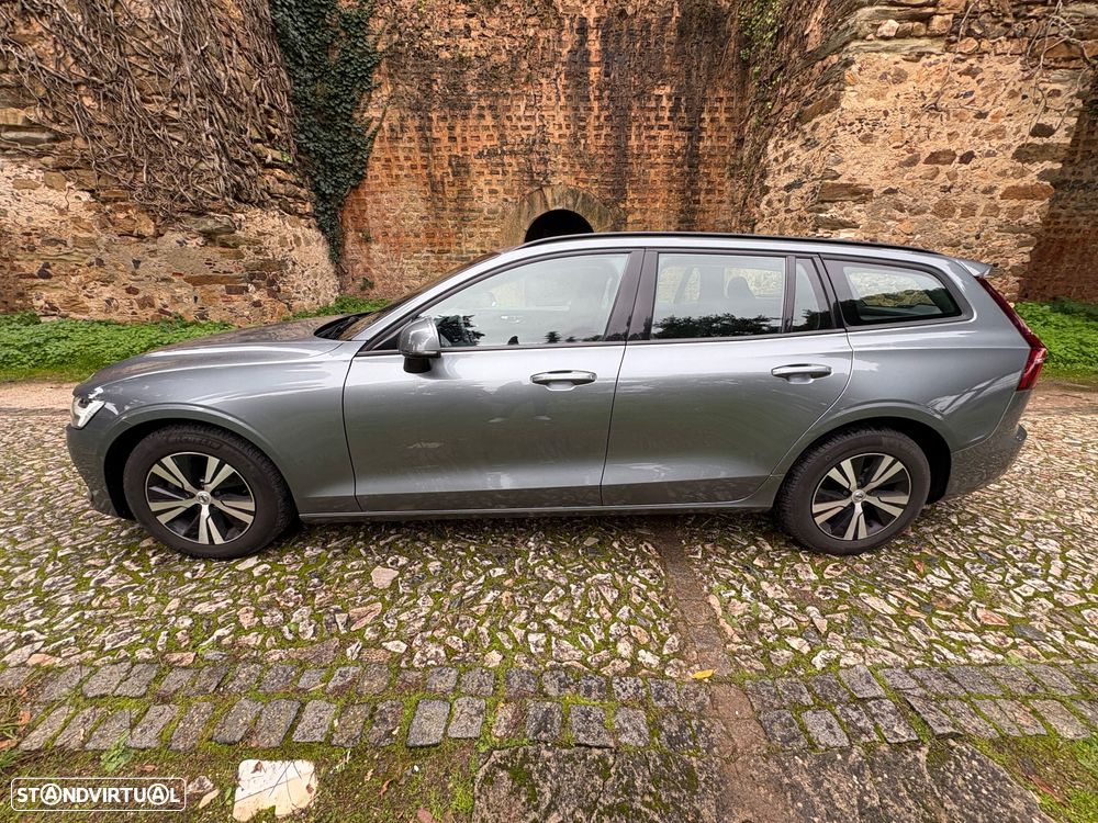 Volvo V60 2.0 D3 Momentum Plus Geartronic - 4