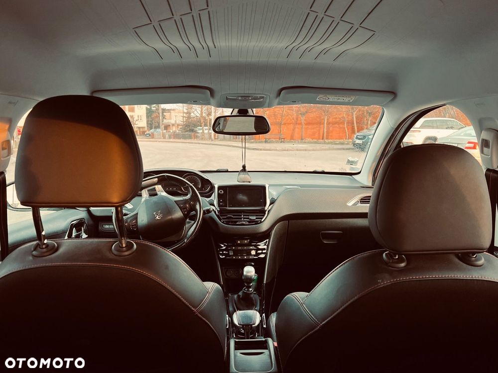 Peugeot 2008 PureTech 110 Stop&Start GT-Line Edition - 23