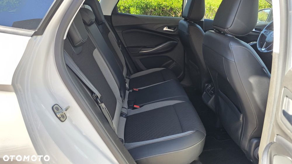 Opel Grandland X - 15