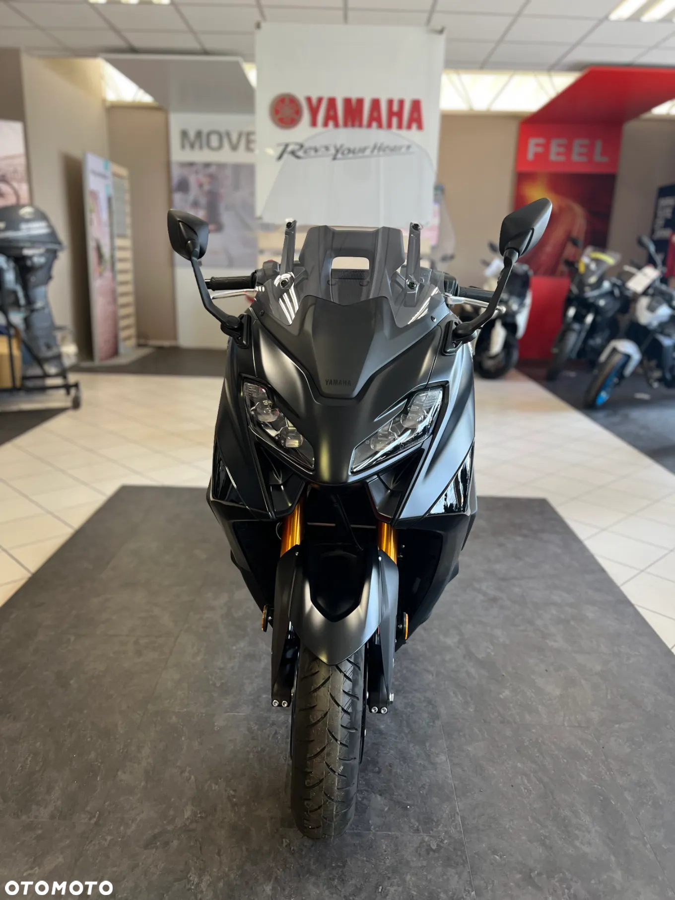 Yamaha Tmax - 13