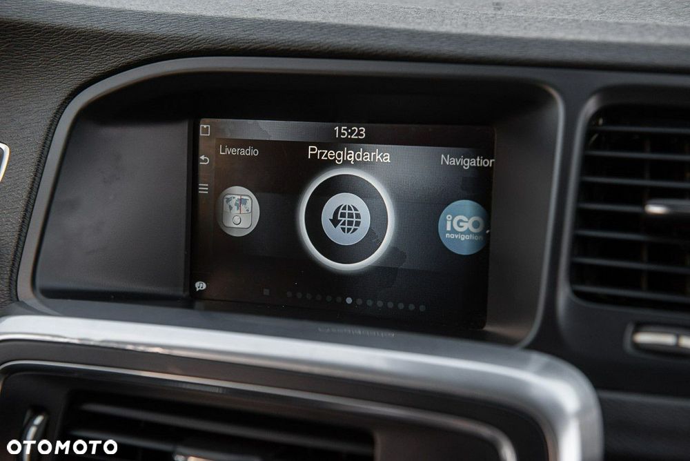 Volvo V60 D4 R-Design Momentum - 23