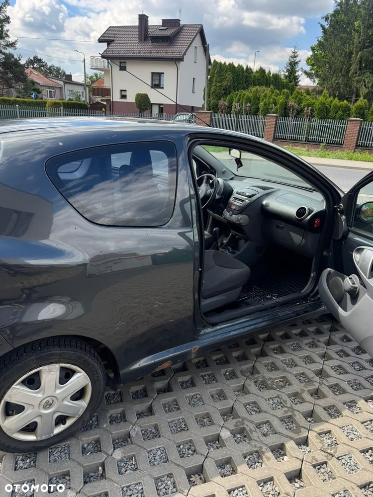 Toyota Aygo - 2