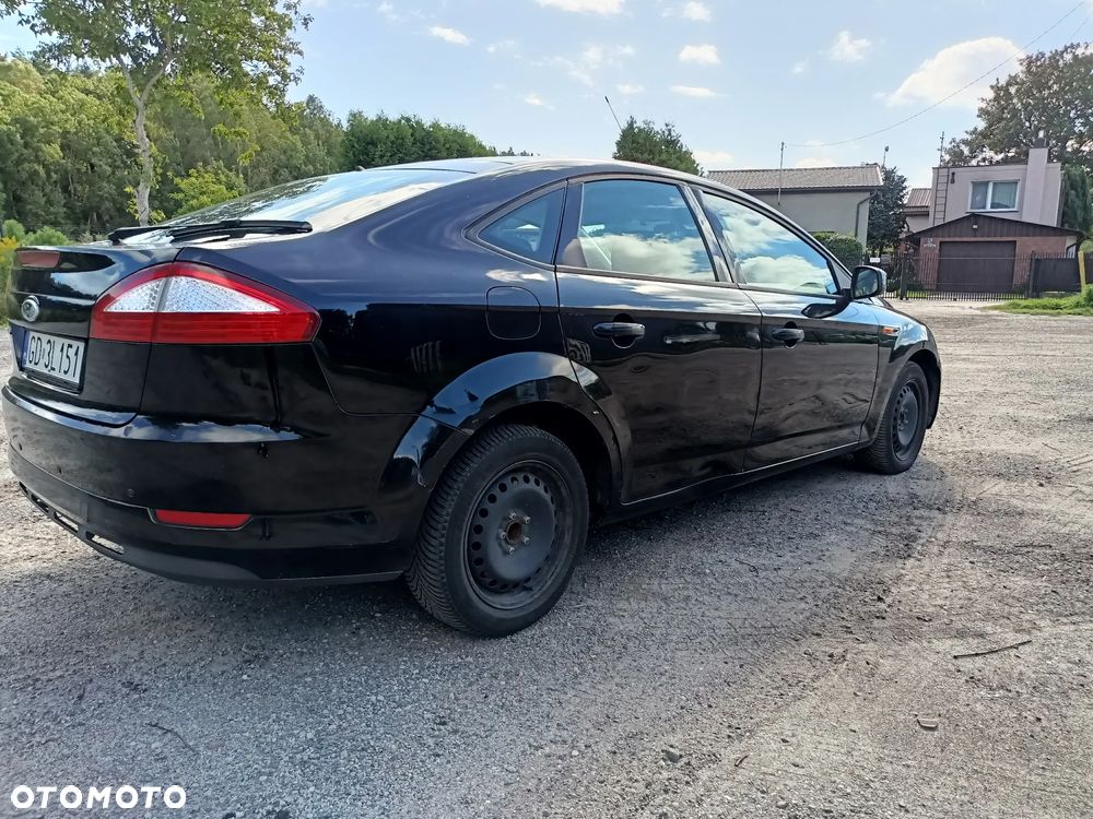 Ford Mondeo 2.0 Ambiente - 6