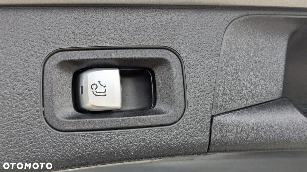 Mercedes-Benz Klasa C - 30