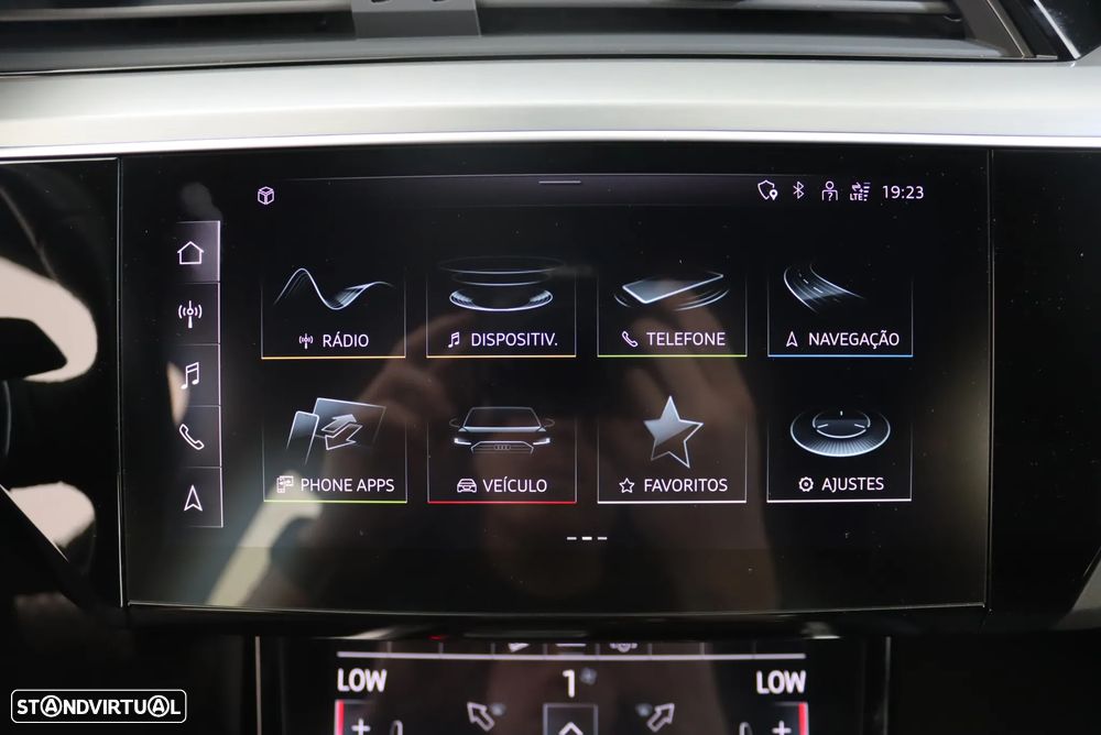 Audi e-tron 55 quattro S line - 37
