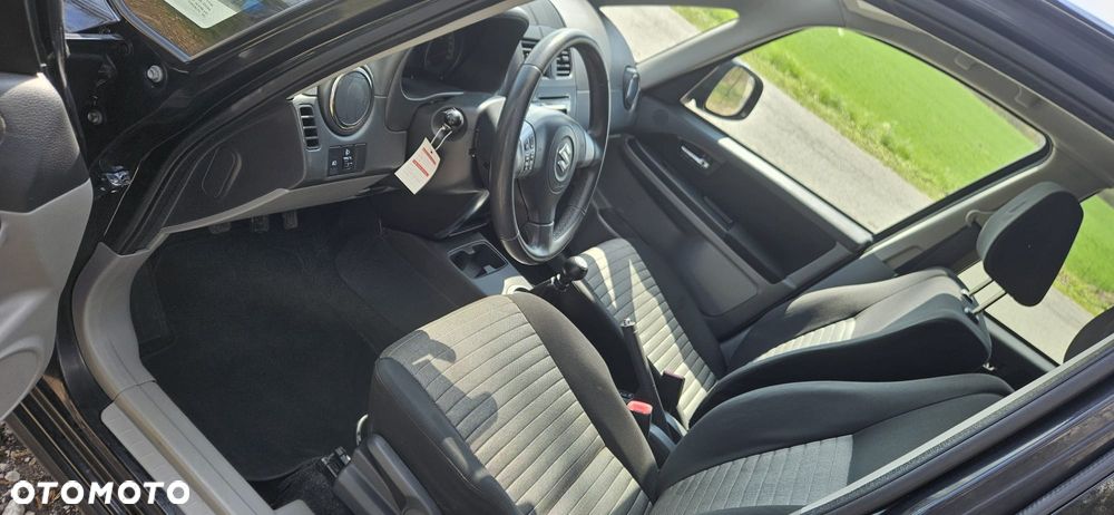 Suzuki SX4 1.6 VVT 4x4 Style - 13