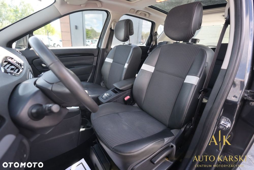 Renault Scenic - 36