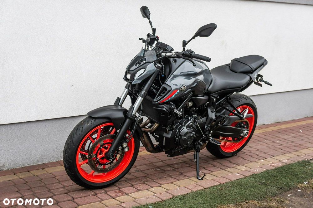 Yamaha MT - 7