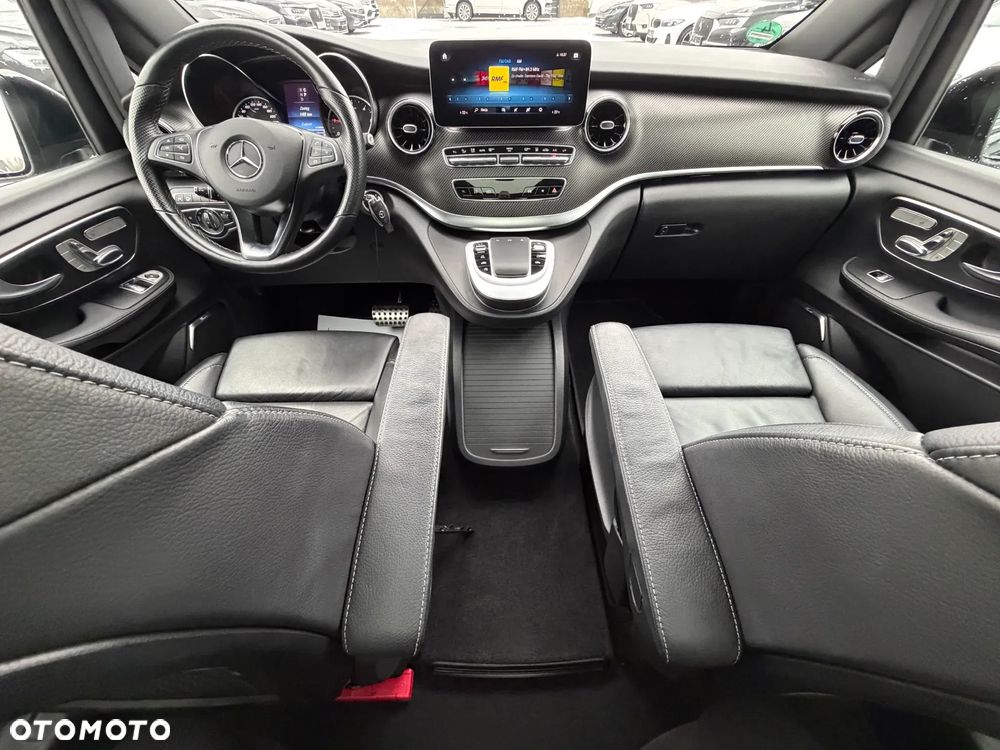 Mercedes-Benz Klasa V 300 d lang 9G-TRONIC Avantgarde - 39