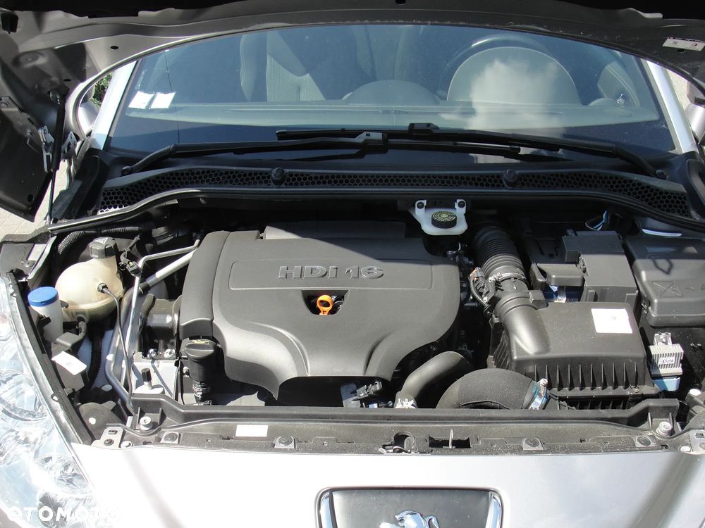 Peugeot RCZ 2.0 HDi - 13