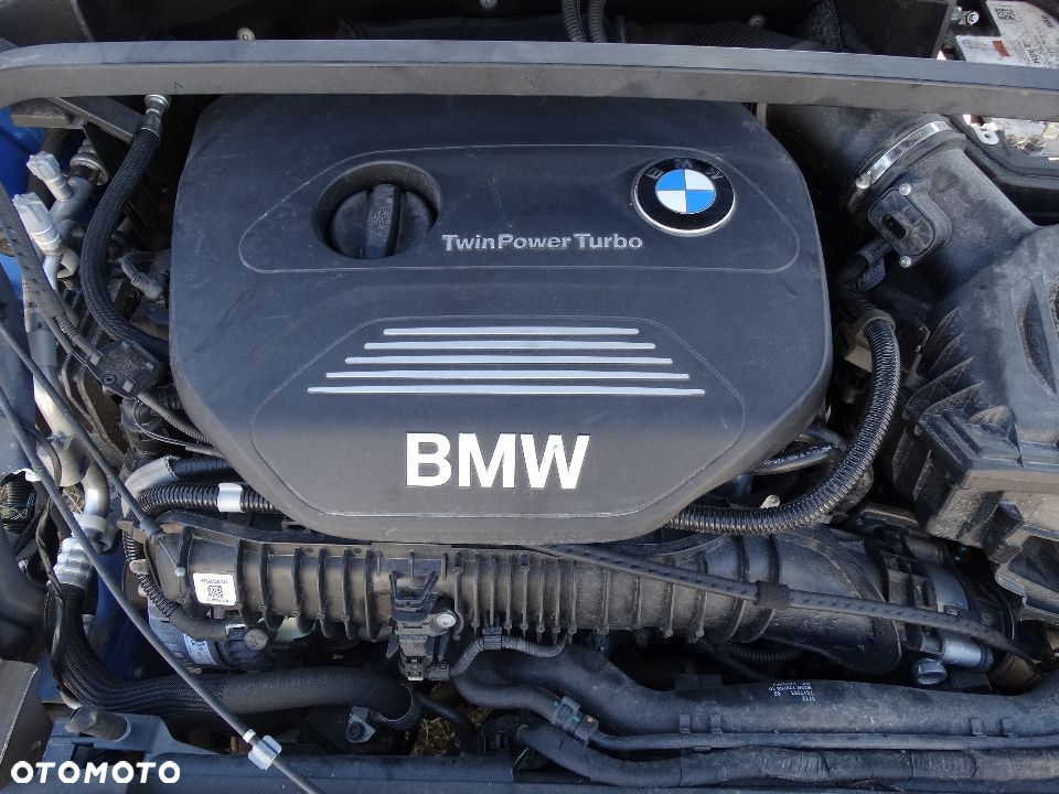 BMW X1 F48 USA EUROPA WNĘTRZE TAPICERKA BOCZKI KONSOLA WYKŁADZINA - 23