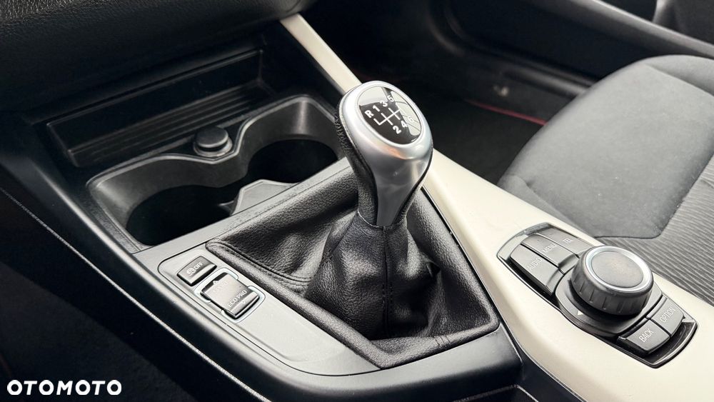 BMW Seria 1 116i Sport Line - 15