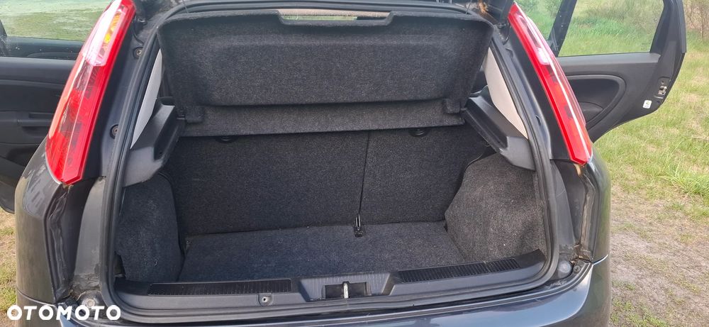 Fiat Grande Punto 1.4 8V - 13