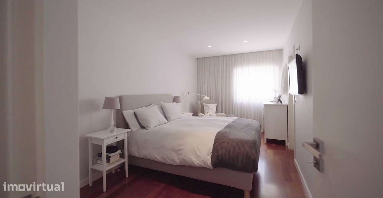 Apartamento T2 com varanda e garagem em Aveiro - Grande imagem: 2/20