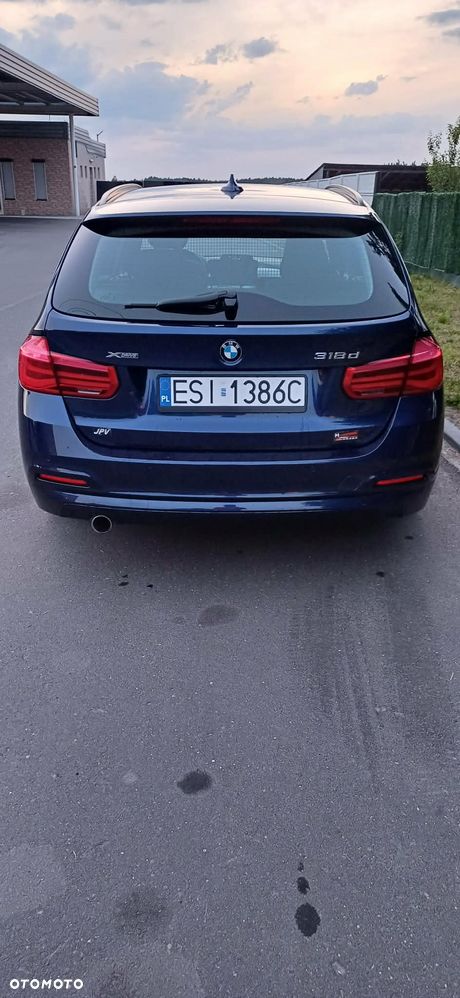 BMW Seria 3 318d xDrive - 2